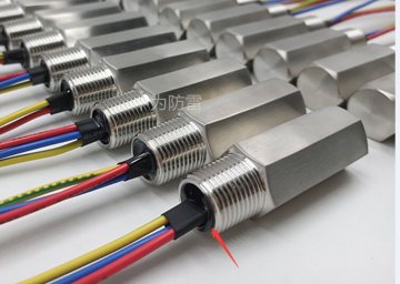 現(xiàn)場儀表（電磁閥門探測器變送器等）用信號浪涌保護(hù)器如何選擇？